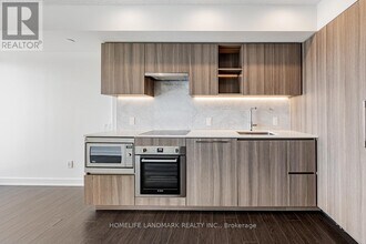 17-1517 Bathurst St in Toronto, ON - Building Photo - Building Photo