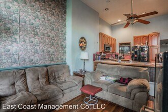 917 N Calvert St in Baltimore, MD - Building Photo - Building Photo