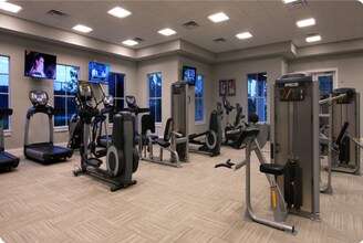 2768 Blossom Way in Naples, FL - Foto de edificio - Building Photo