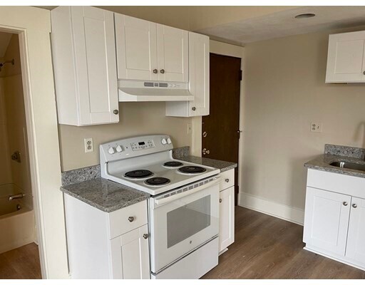 111 Main St-Unit -3 in Wayland, MA - Building Photo