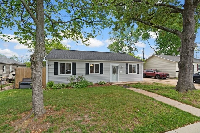 1713 Lansing Rd in Glen Burnie, MD - Building Photo - Building Photo