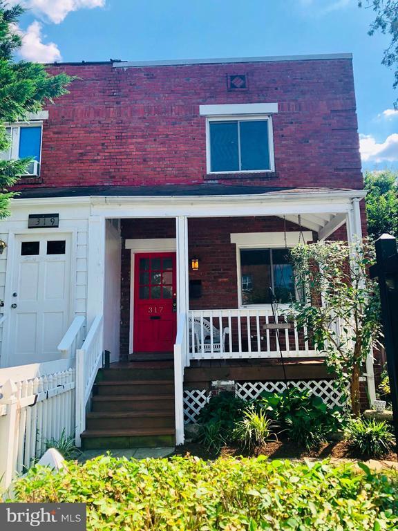 317 Wesmond Dr in Alexandria, VA - Foto de edificio - Building Photo