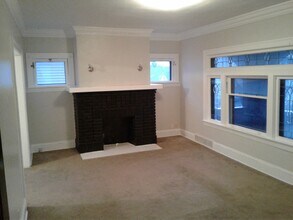 1673 Victoria Ave, Unit 2 in Lakewood, OH - Building Photo - Building Photo