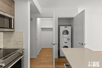 172 Montague St in Brooklyn, NY - Building Photo - Building Photo