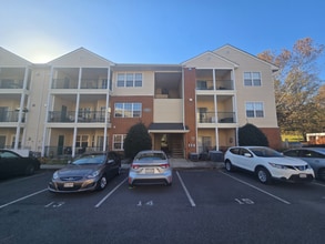 9421 Links Ln in Glen Allen, VA - Building Photo - Building Photo