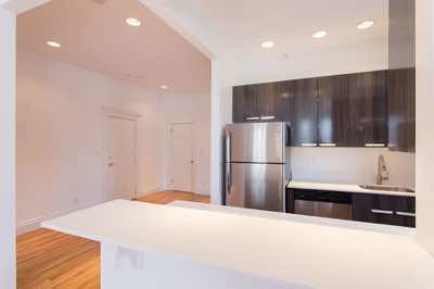 119 Park Dr in Boston, MA - Foto de edificio