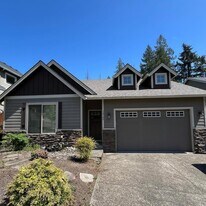 14786 Southeast Wind Song Place in Clackamas, OR - Building Photo