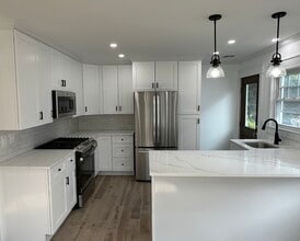 21 Waverly Pl in Red Bank, NJ - Building Photo - Building Photo