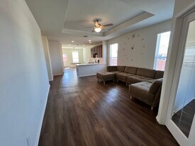 338 Pollock Path in San Antonio, TX - Building Photo