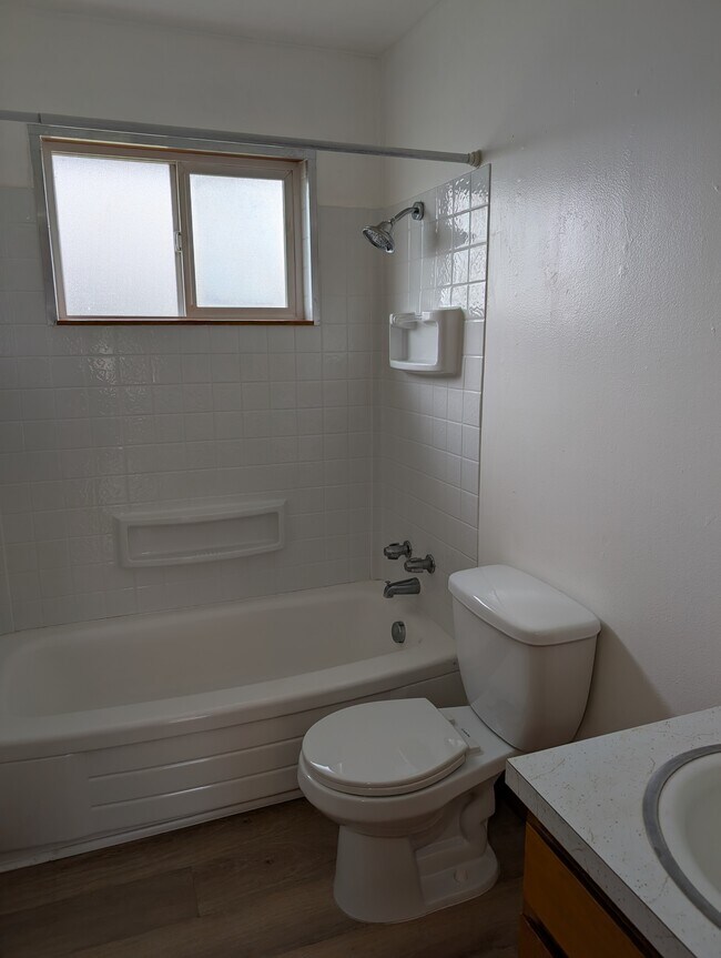 815 Hudson St, Unit 5 in Longview, WA - Building Photo - Building Photo