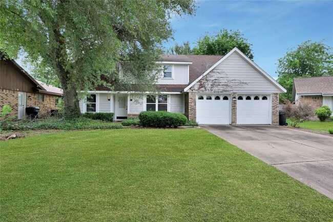 9735 Philmont Dr