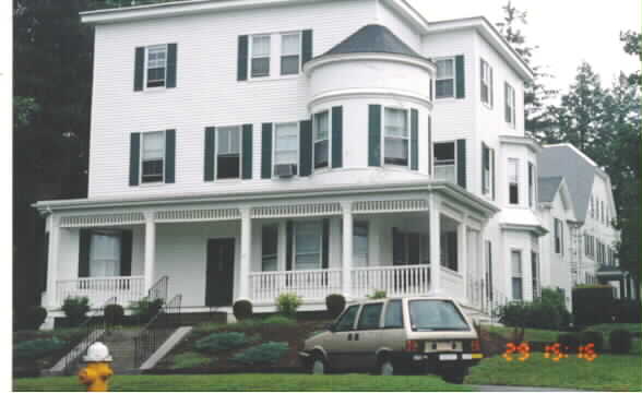 16 Winthrop St in Danvers, MA - Building Photo