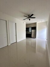 6681 NW 104th Ave in Doral, FL - Building Photo - Building Photo