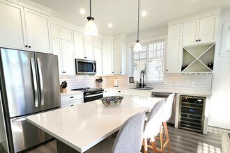 2501 Radio Tower Rd in Oliver, BC - Building Photo - Building Photo