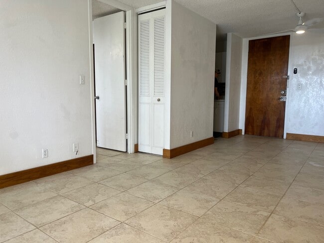 1600 Wilikina Dr, Unit Woodwinds in Wahiawa, HI - Foto de edificio - Building Photo