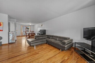 35 Westwind Rd in Yonkers, NY - Building Photo - Building Photo