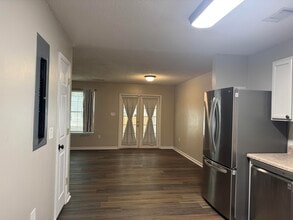 128 Swaying Pine Ct in Crestview, FL - Building Photo - Building Photo