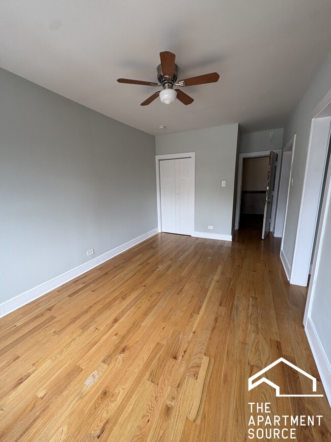 1154 N Dearborn St, Unit 311 in Chicago, IL - Building Photo - Building Photo