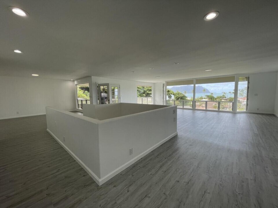 47-218-218 Kamehameha Hwy in Kaneohe, HI - Building Photo