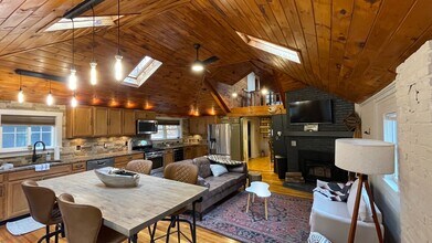 38 Swamp Rd in East Wakefield, NH - Building Photo - Building Photo