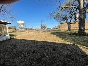 1117 Circle Dr in Ardmore, OK - Building Photo - Building Photo