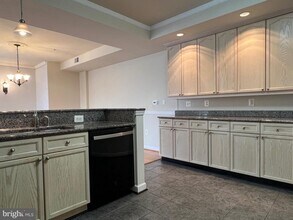 485 Harbor Side St in Woodbridge, VA - Building Photo - Building Photo