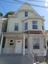 252 N 4th St in Paterson, NJ - Building Photo