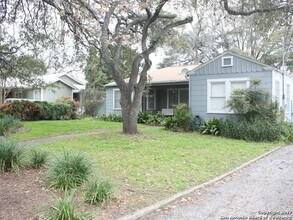 149 E Terra Alta Dr in San Antonio, TX - Building Photo - Building Photo