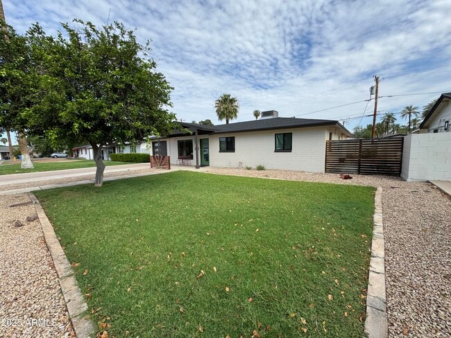4248 E Montecito Ave in Phoenix, AZ - Building Photo - Building Photo