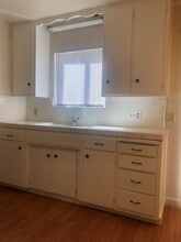 1115 Pioneer Ave in Turlock, CA - Building Photo - Building Photo