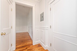 49 Worthington St, Unit 34 in Boston, MA - Foto de edificio - Building Photo