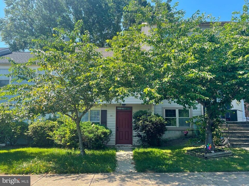 20 Riverside Run Dr in Indian Head, MD - Building Photo