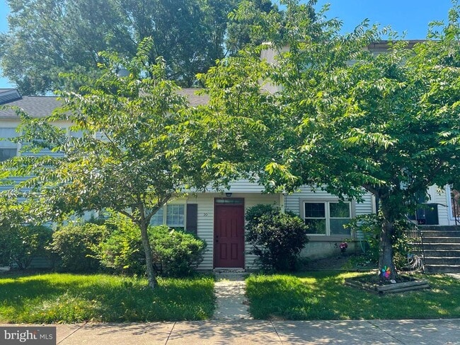 property at 20 Riverside Run Dr