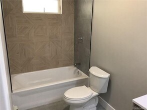 19 Mountain View Dr in Woodbury, NY - Building Photo - Building Photo