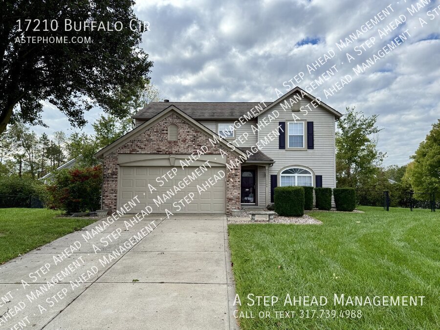 17210 Buffalo Cir in Westfield, IN - Building Photo