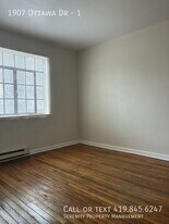 1907 Ottawa Dr in Toledo, OH - Building Photo