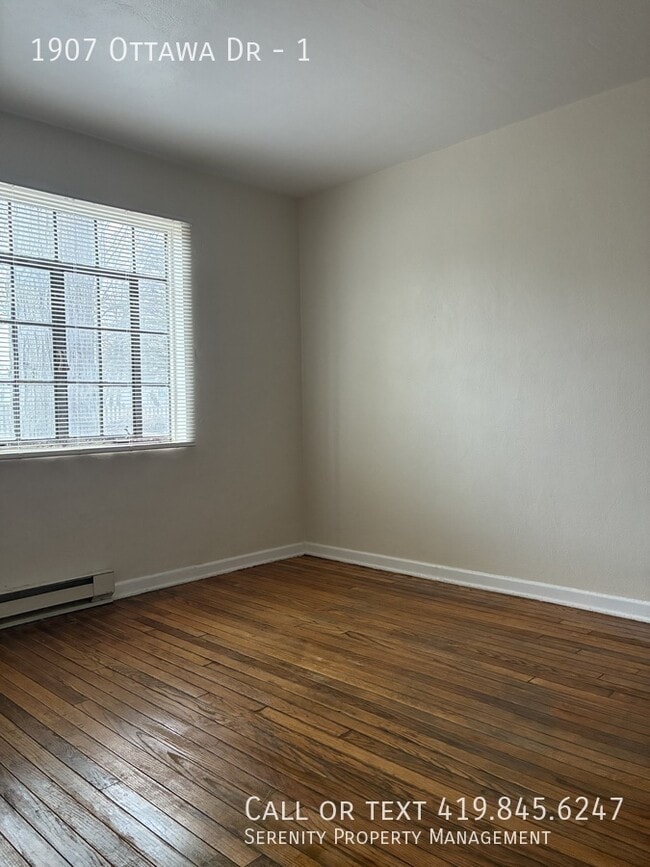 property at 1907 Ottawa Dr