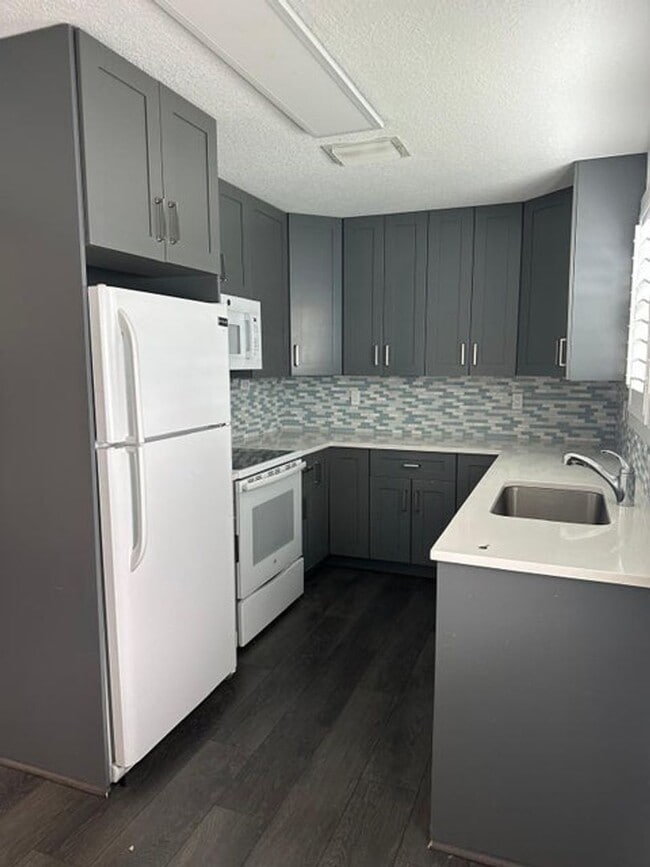 2940 Cherokee Rd in West Palm Beach, FL - Building Photo - Building Photo