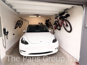 806F N 46th St in Seattle, WA - Building Photo - Building Photo