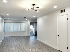 4804 Del Amo Blvd-Unit -1 in Torrance, CA - Foto de edificio - Building Photo