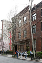 33-35 Morton St in New York, NY - Building Photo - Primary Photo