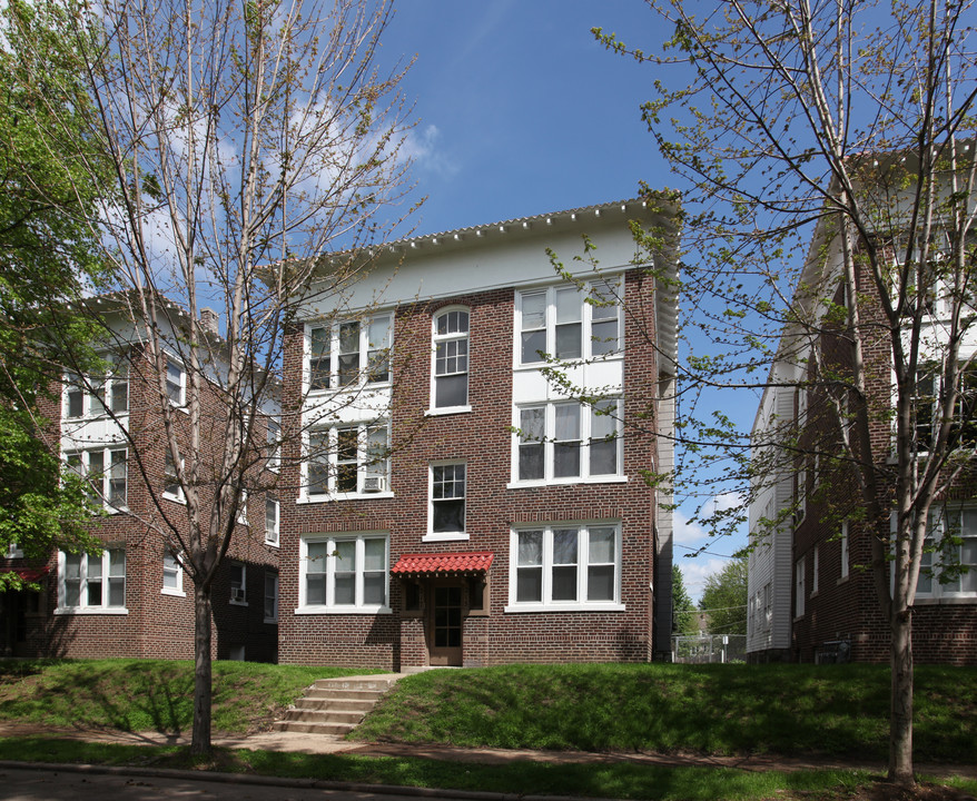 North Mersington Apartments in Kansas City, MO - Foto de edificio