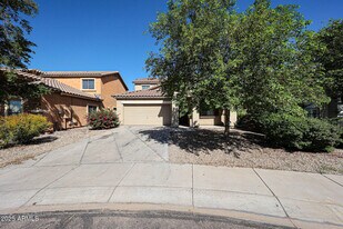 5318 W Shumway Farm Rd in Phoenix, AZ - Building Photo
