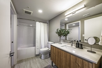 Resia Golden Glades in Miami, FL - Building Photo - Building Photo