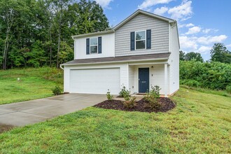 6337 Century Ln in Thomasville, NC - Foto de edificio - Building Photo