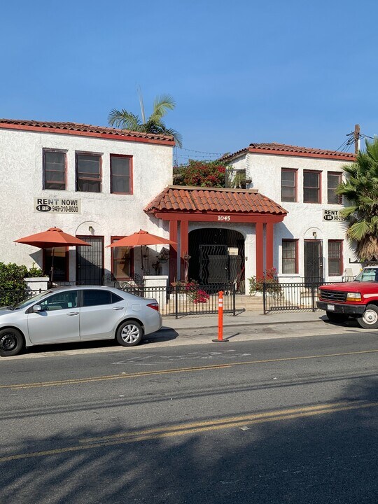 1045 E 4th St in Long Beach, CA - Building Photo