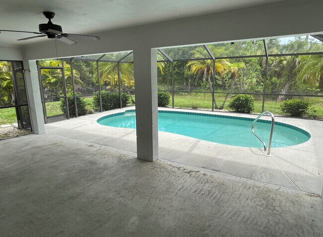 17525 Waco Ave in Port Charlotte, FL - Building Photo - Building Photo