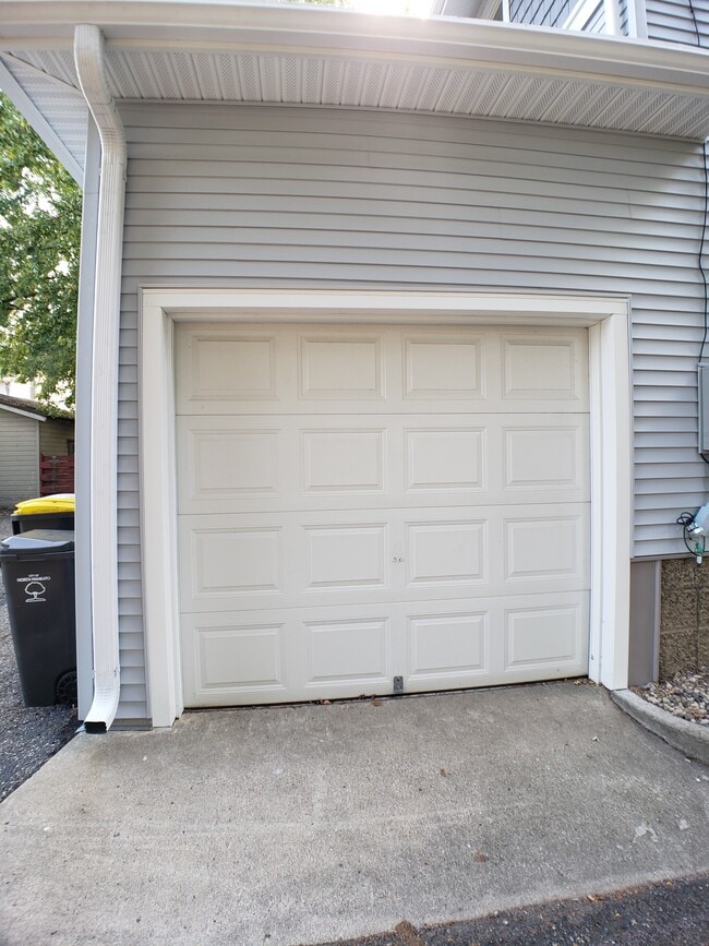 410 Sherman Street, Unit Basement Unit in North Mankato, MN - Building Photo - Building Photo