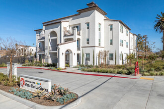 Vista De La Sierra in Riverside, CA - Building Photo - Building Photo