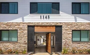 1145 E 1st St in Long Beach, CA - Building Photo - Building Photo